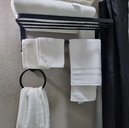 Apartamento Departamento Completo Frente Al Aeropuerto