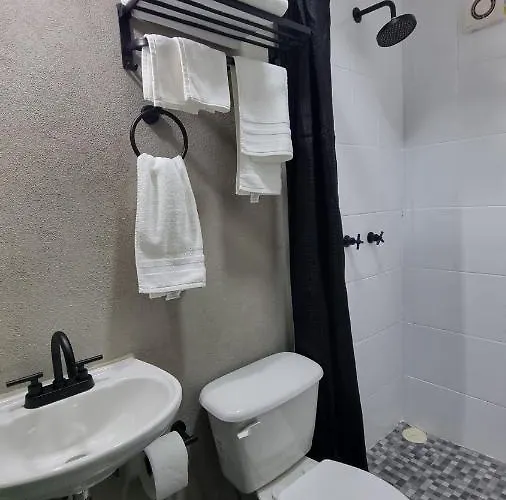 Departamento Completo Frente Al Aeropuerto *